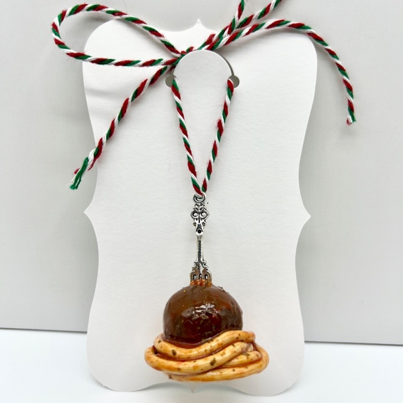Spaghetti & Meatball Christmas Ornament – Handmade Clay Italian Food Ornament - Picture 4 of 16
